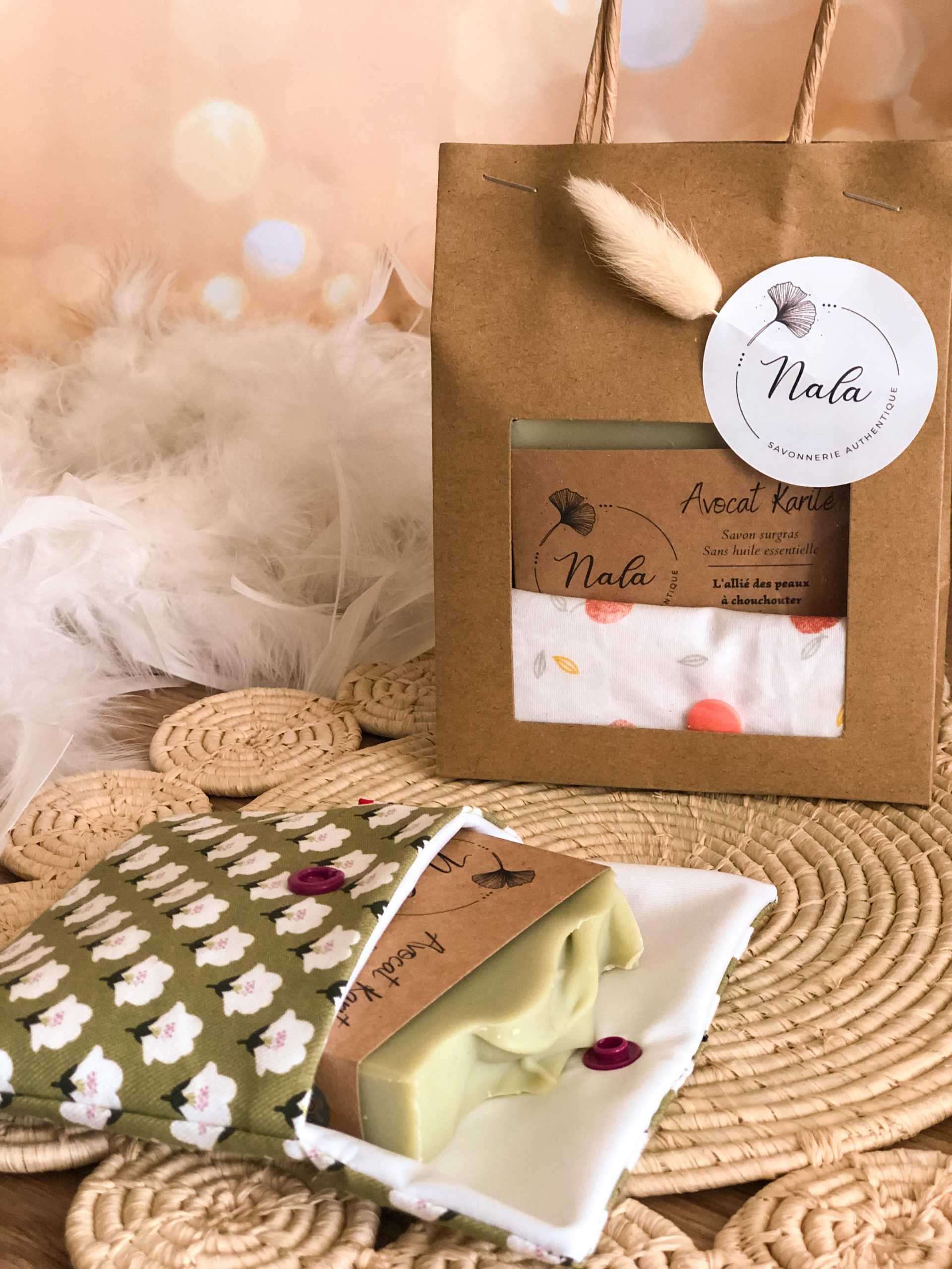 coffret cadeau sobriété coffret cadeau simplicité pochette de voyage pochette savon coffret cadeau savon et pochette coffret cadeau voyageur coffret cadeau voyage
