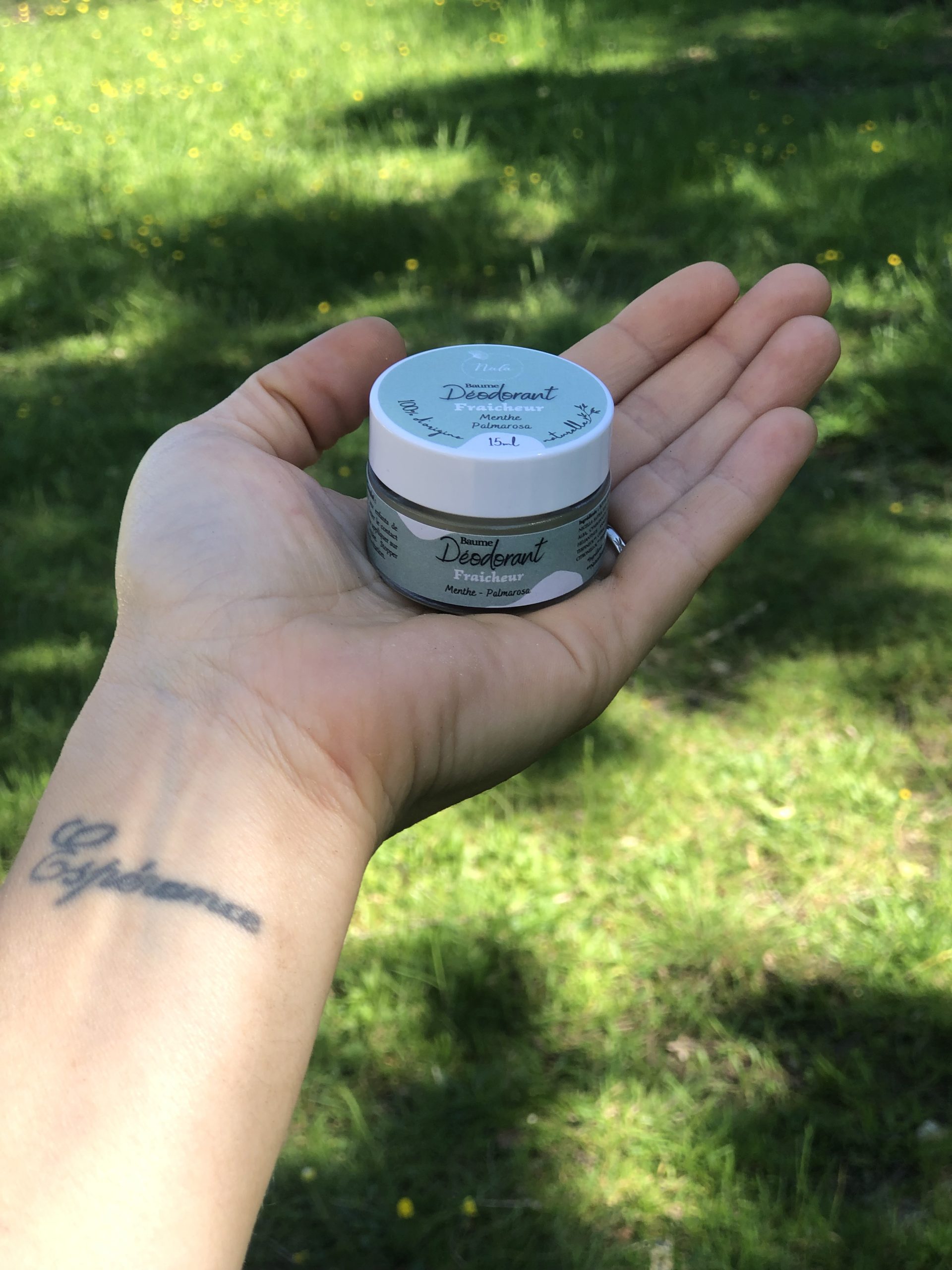 deodorantbaumekaritenigelledeodoranttexturebaumesain