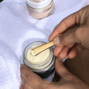 spatulepourpreleverbaumedeodorant